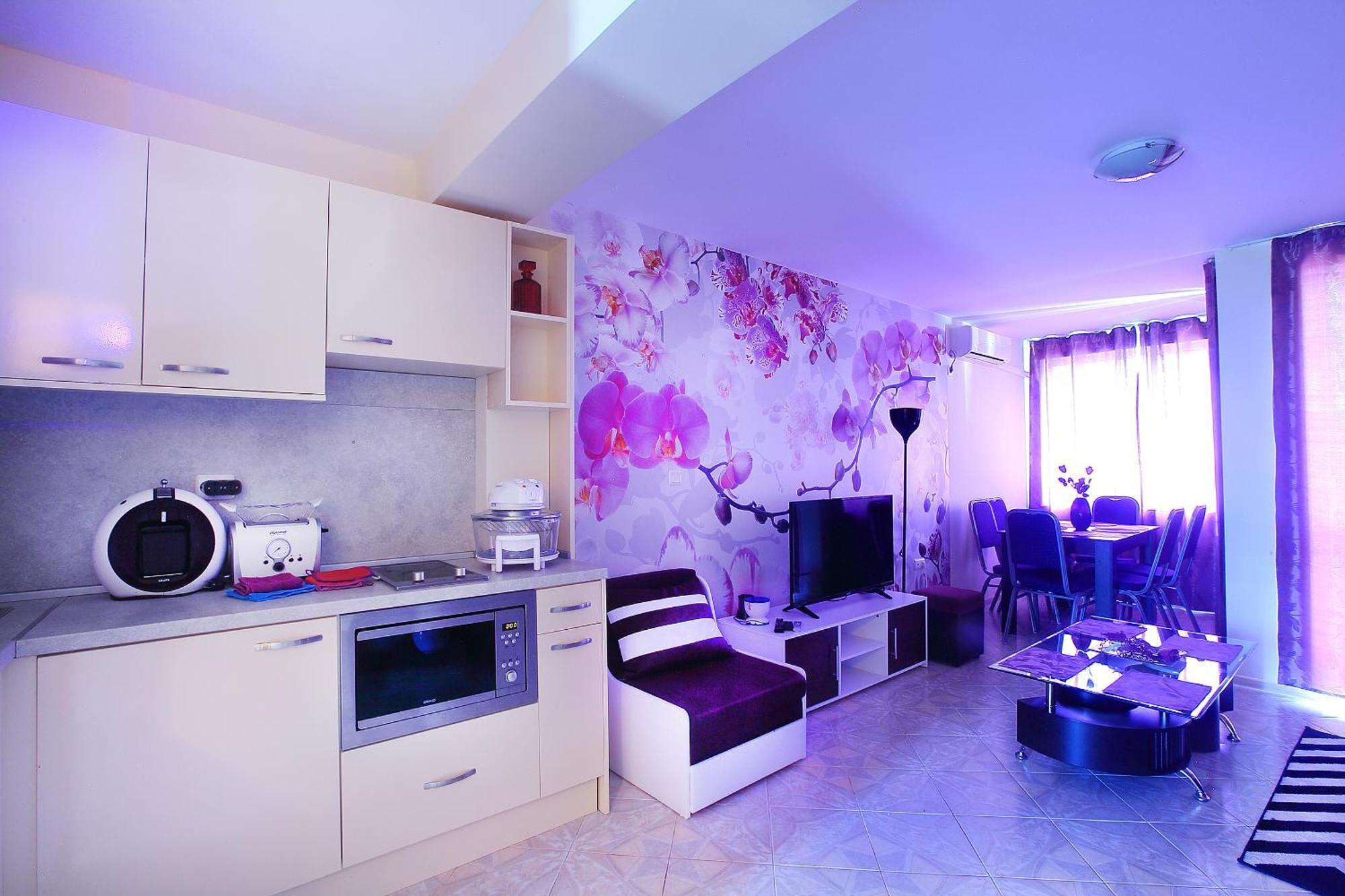 Private Apartment With Parking And Pool 발치크 외부 사진