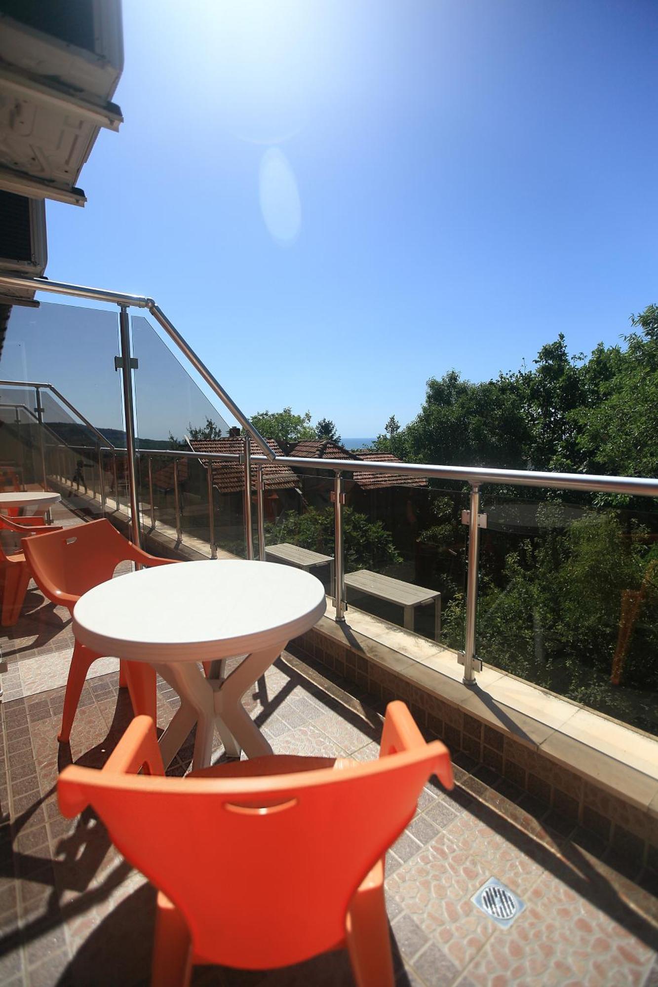 Private Apartment With Parking And Pool 발치크 외부 사진