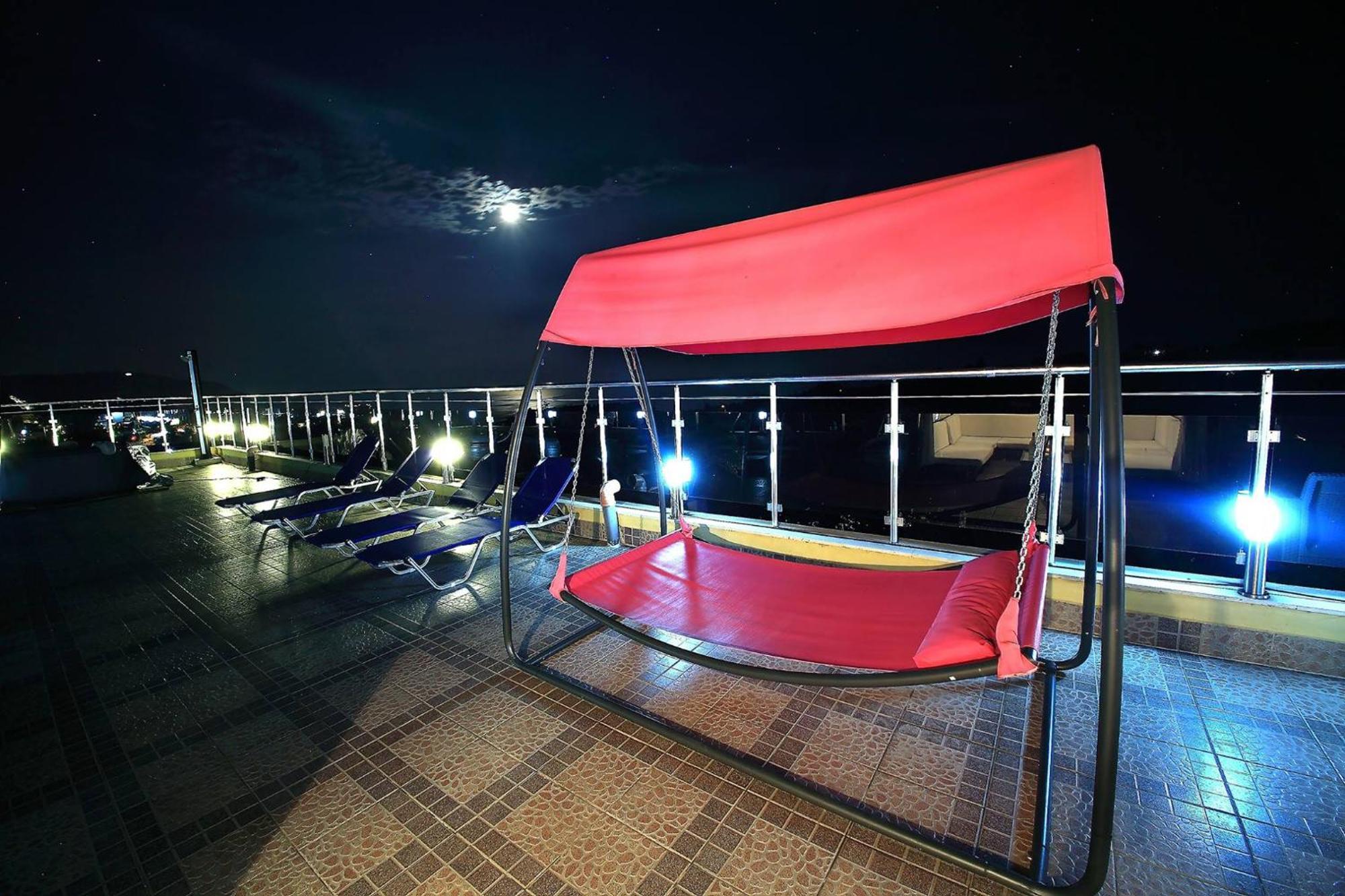 Private Apartment With Parking And Pool 발치크 외부 사진