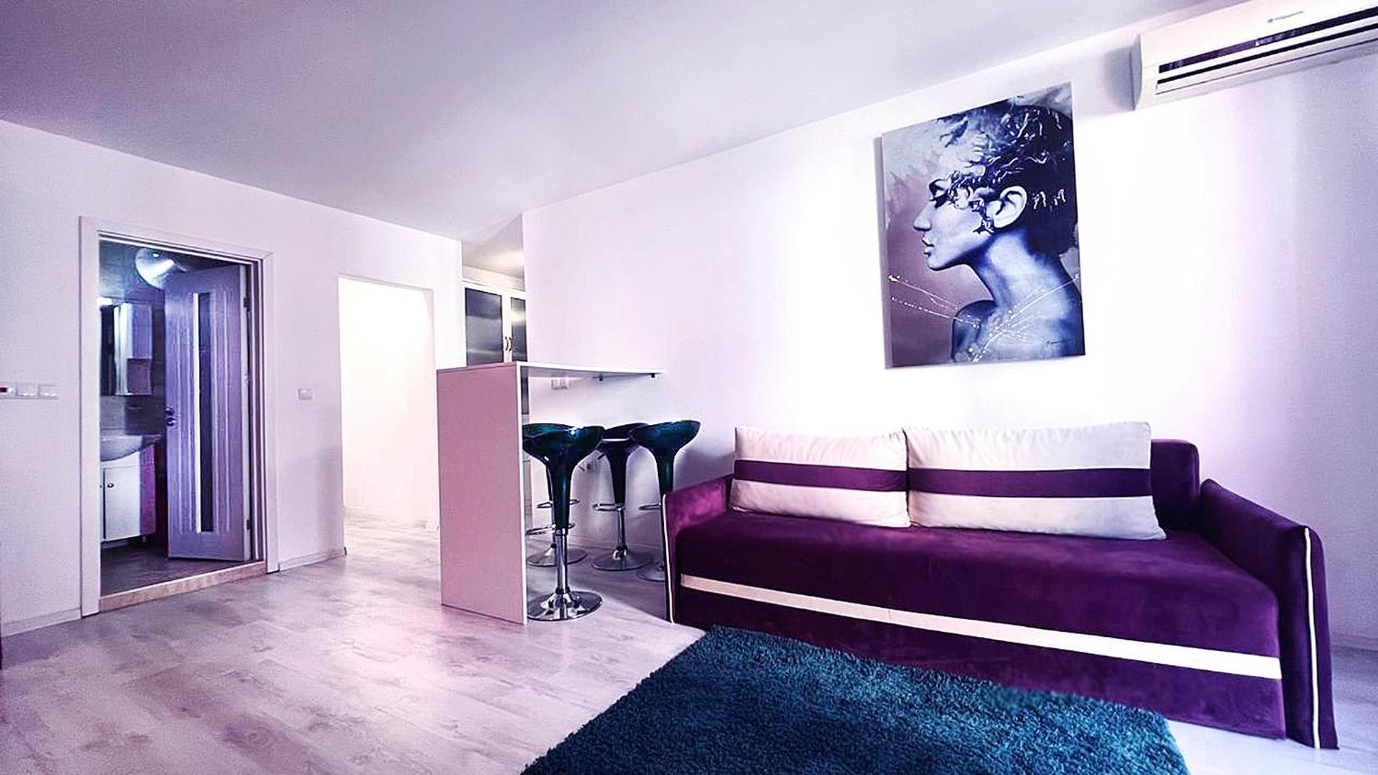Private Apartment With Parking And Pool 발치크 외부 사진